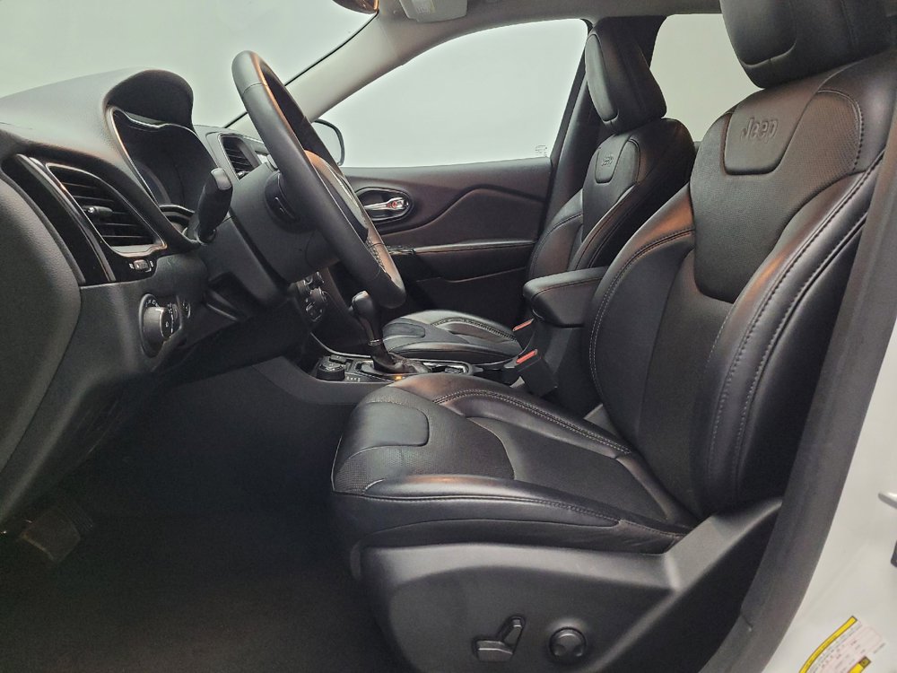 Used 2023 Jeep Cherokee Altitude Lux image 17