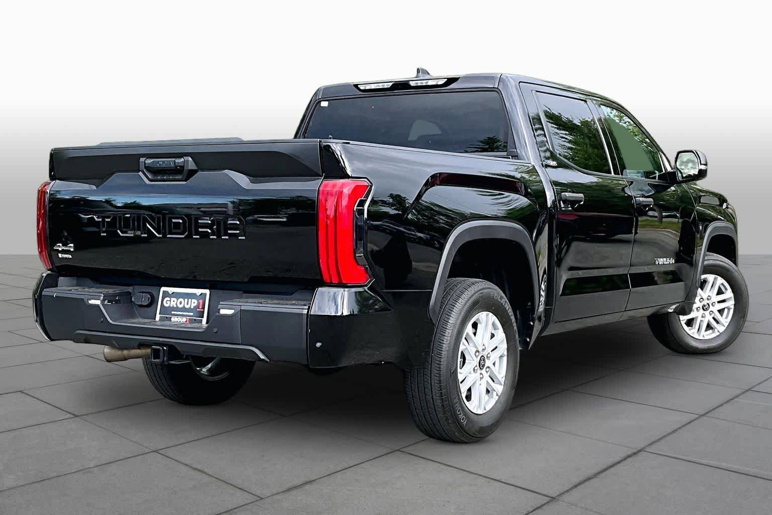 Used 2023 Toyota Tundra SR5 w/ SR5 Convenience Package AWD/4WD image 13