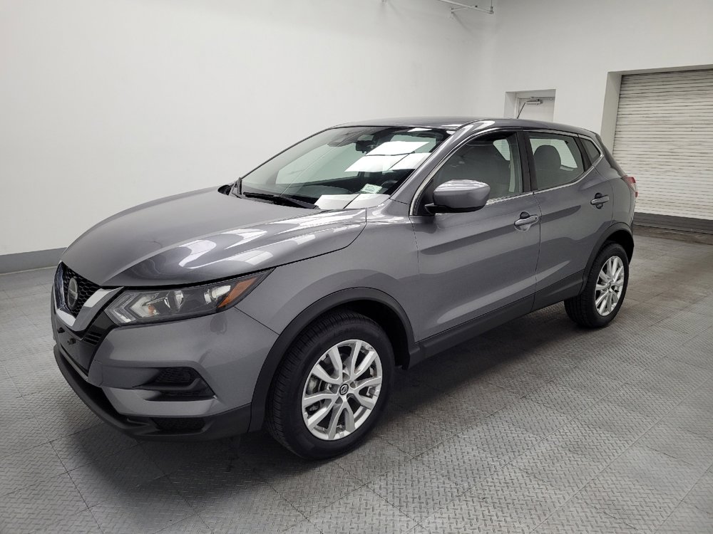 Used 2021 Nissan Rogue Sport S image 2