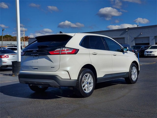 Used 2022 Ford Edge SEL w/ Convenience Package image 3