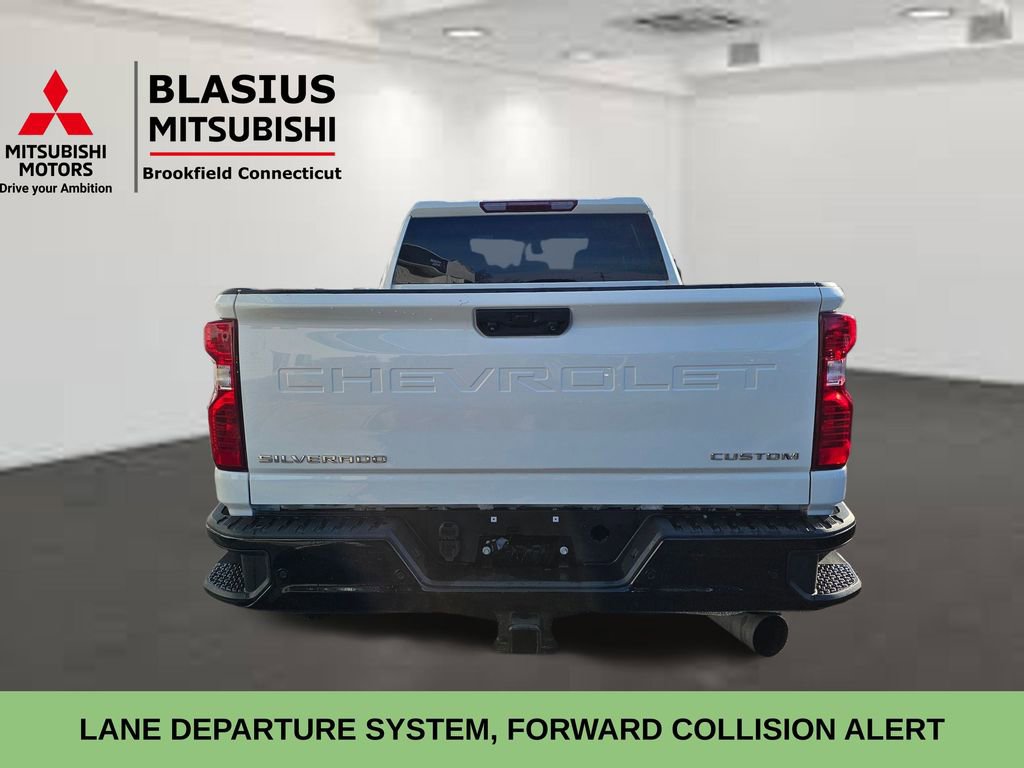Used 2024 Chevrolet Silverado 2500 Custom w/ Custom Value Package image 6