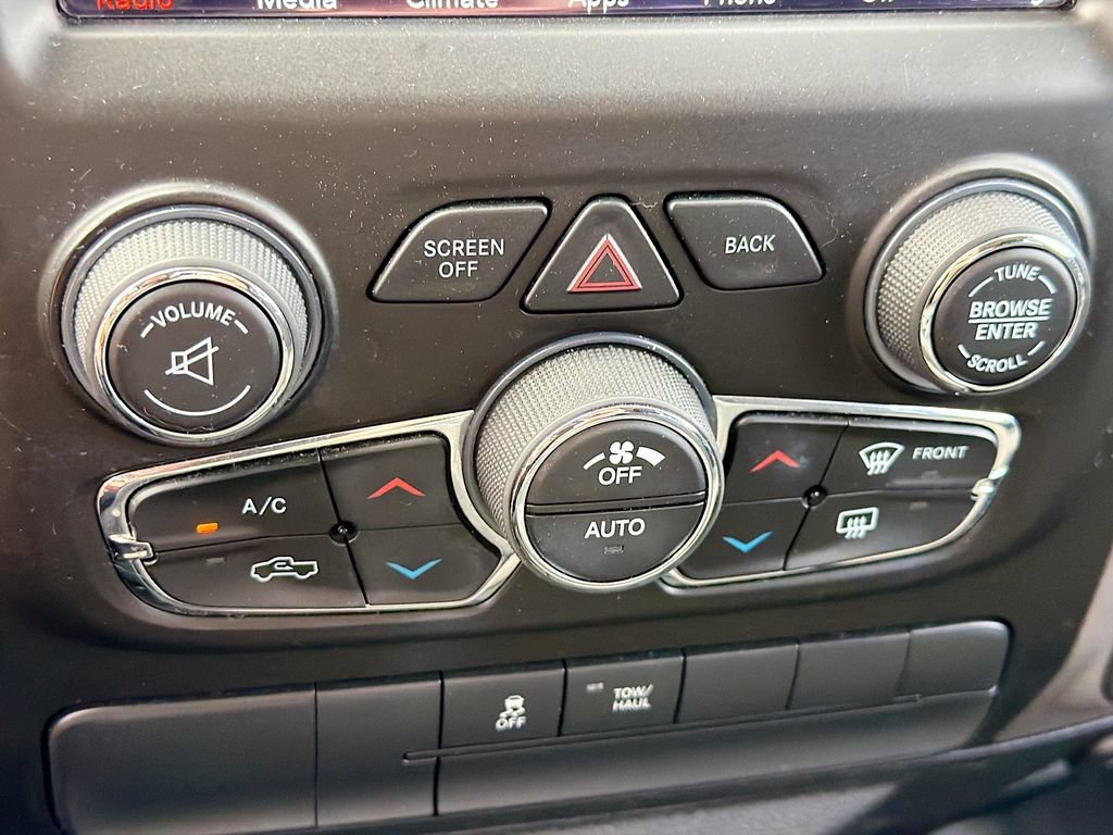 Used 2019 RAM 1500 Express w/ Wheel & Sound Group AWD/4WD image 15