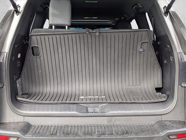 Used 2023 Lexus LX 600 F Sport w/ Accessory Package (Z1) image 7