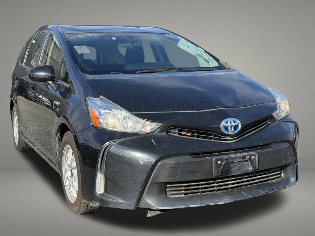Used 2017 Toyota Prius V Three image 8