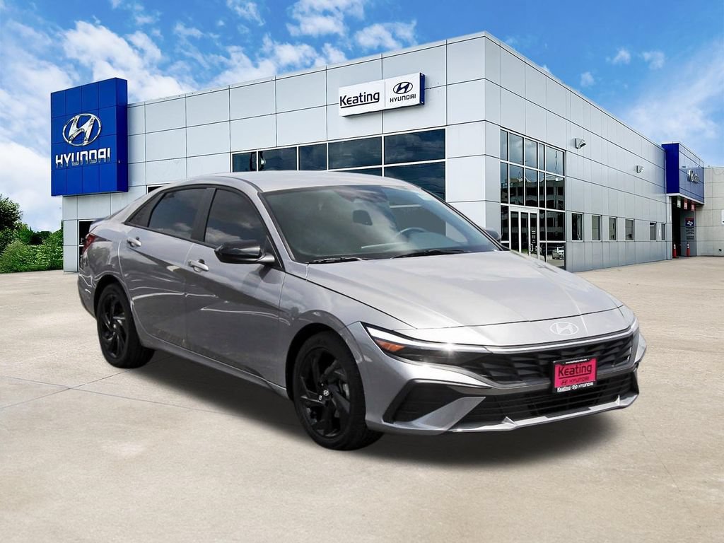 Certified 2026 Hyundai Elantra Sport w/ Cargo Package FWD image 3