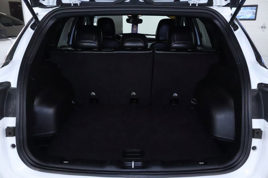 Used 2024 Jeep Compass Latitude image 17