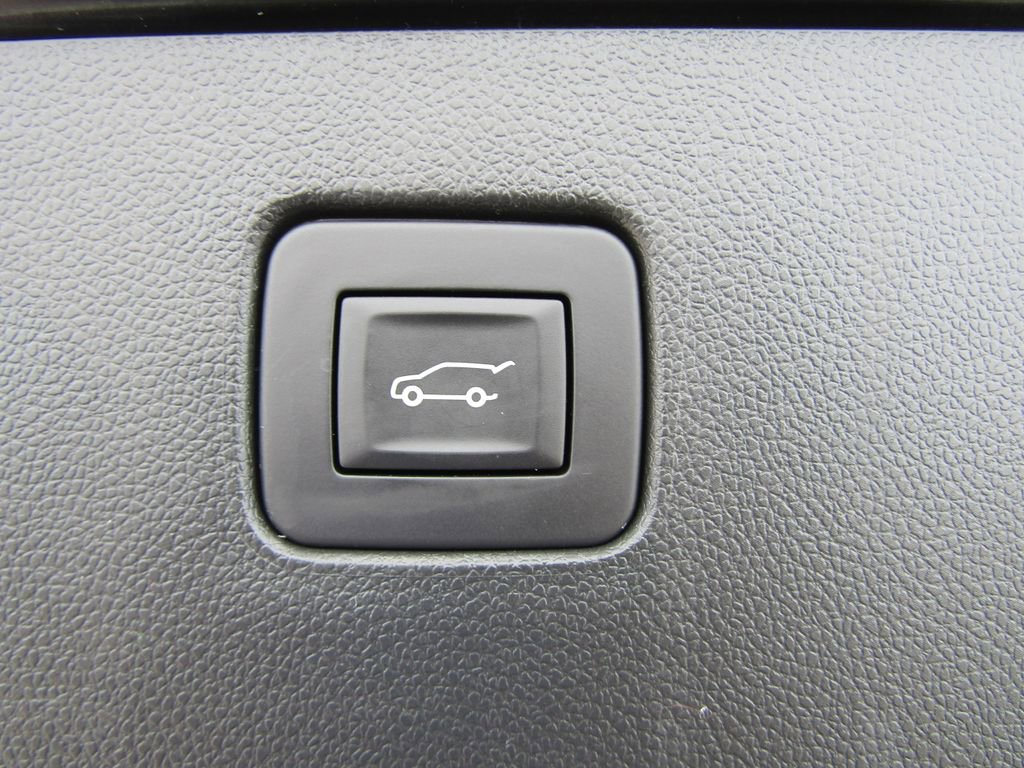 Used 2025 Buick Envista Preferred w/ Convenience I Package image 38