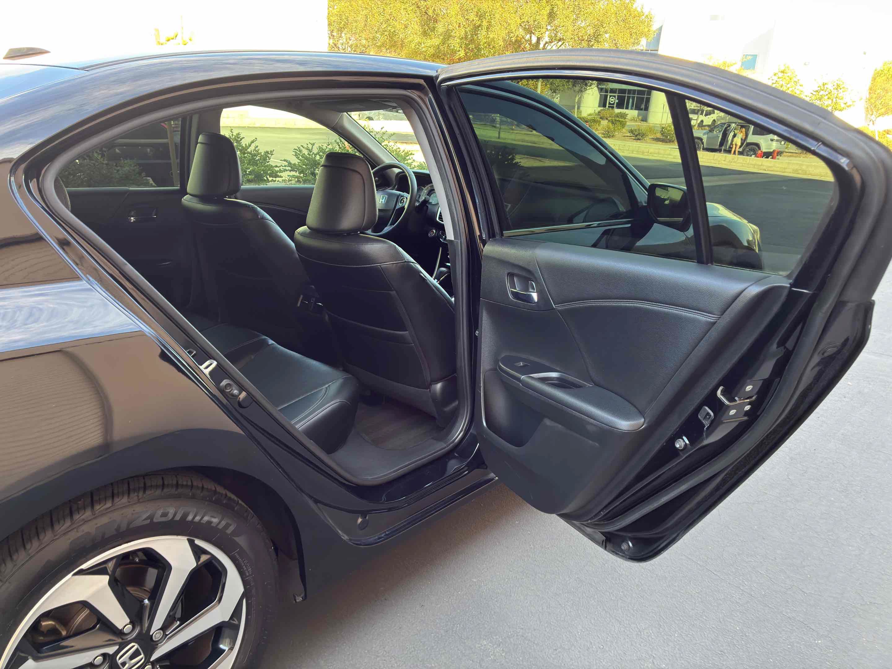 Used 2017 Honda Accord EX-L image 45