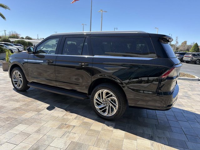 New 2026 Lincoln Navigator L Premier image 4