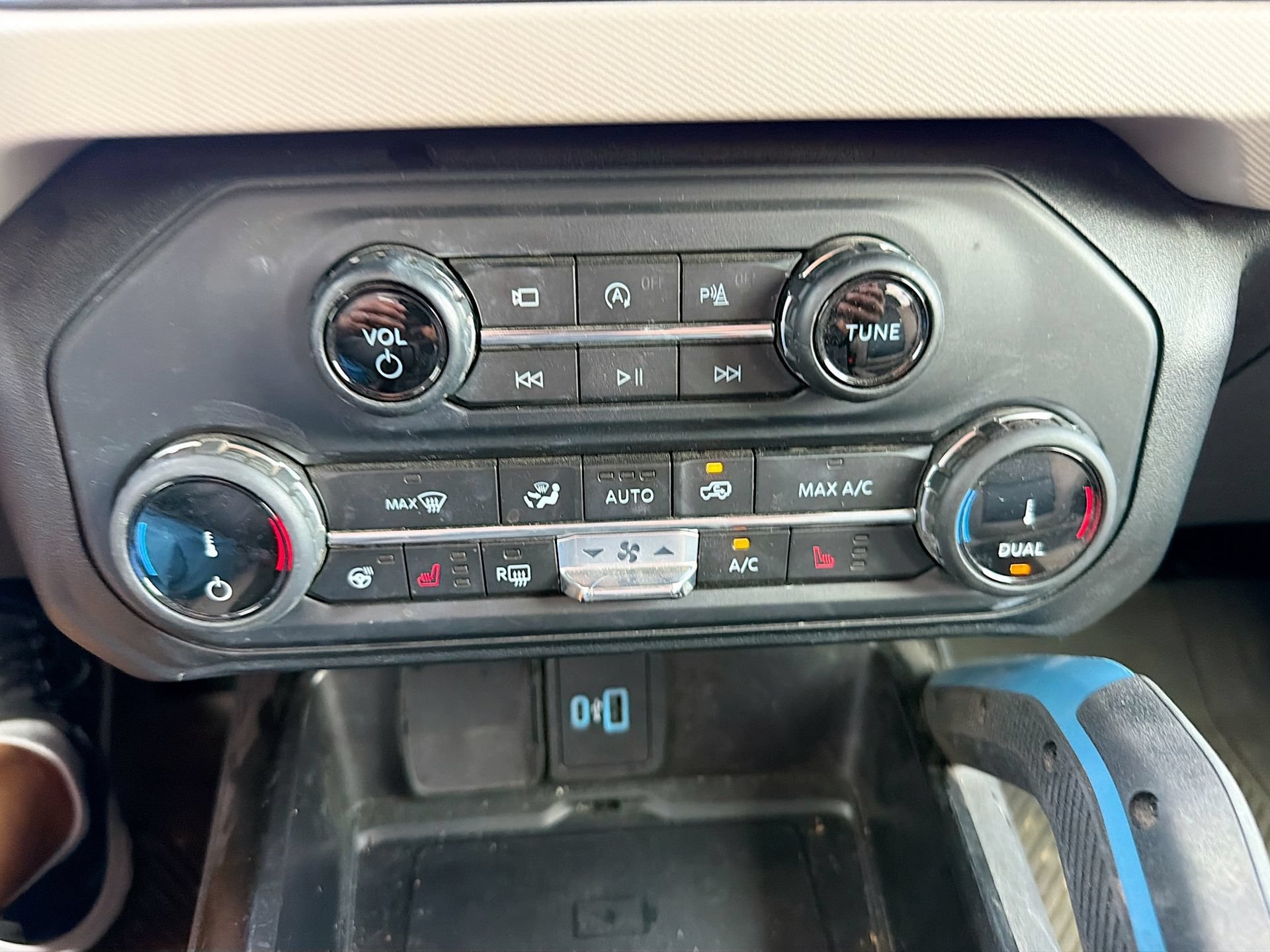 Certified 2022 Ford Bronco Wildtrak AWD/4WD image 26
