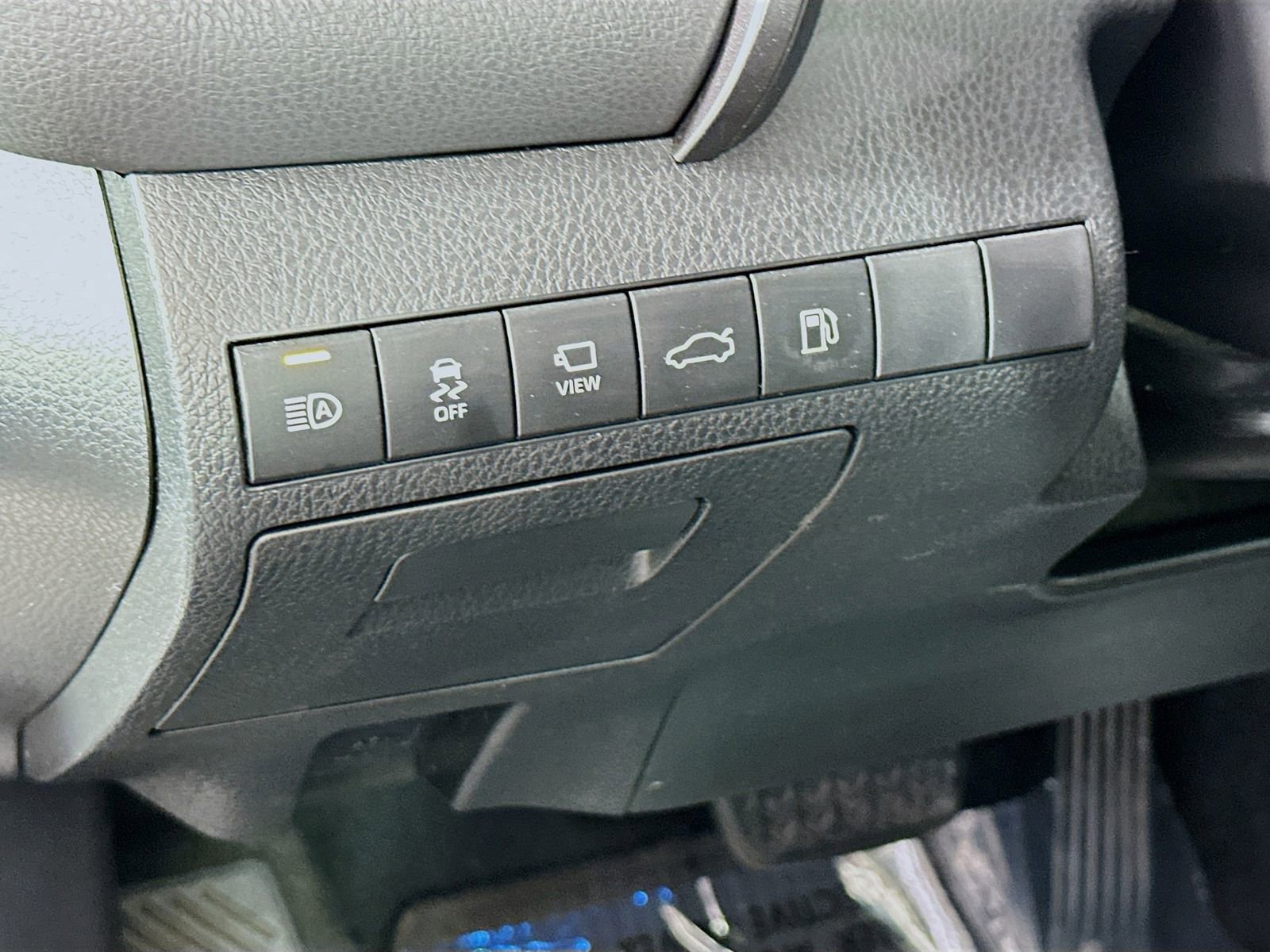 Used 2018 Toyota Camry XLE w/ Audio Package FWD image 10