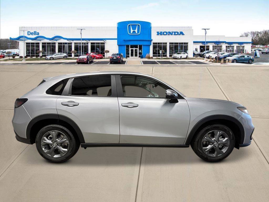 New 2026 Honda HR-V LX image 2