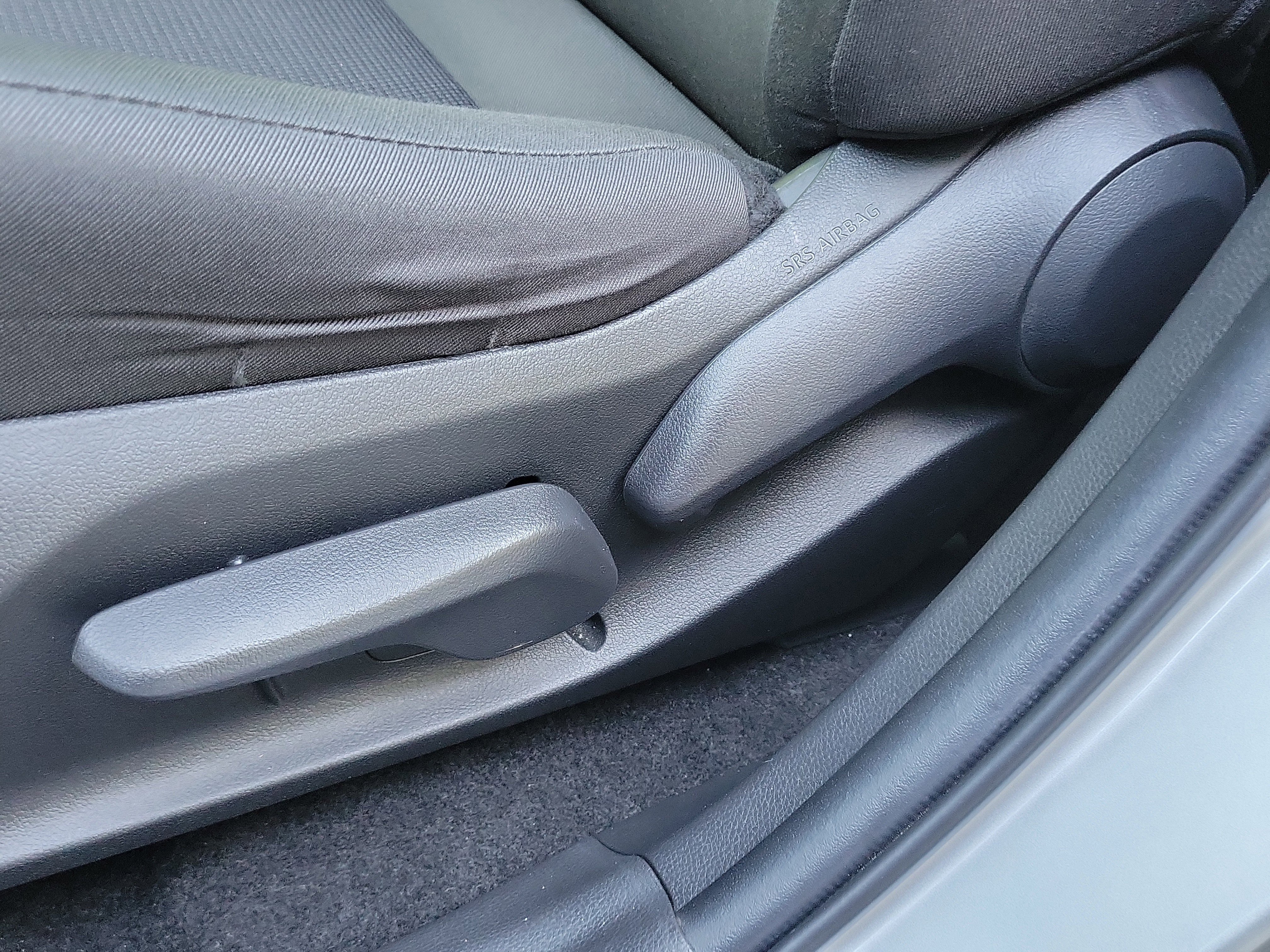 Used 2023 Toyota RAV4 LE image 13