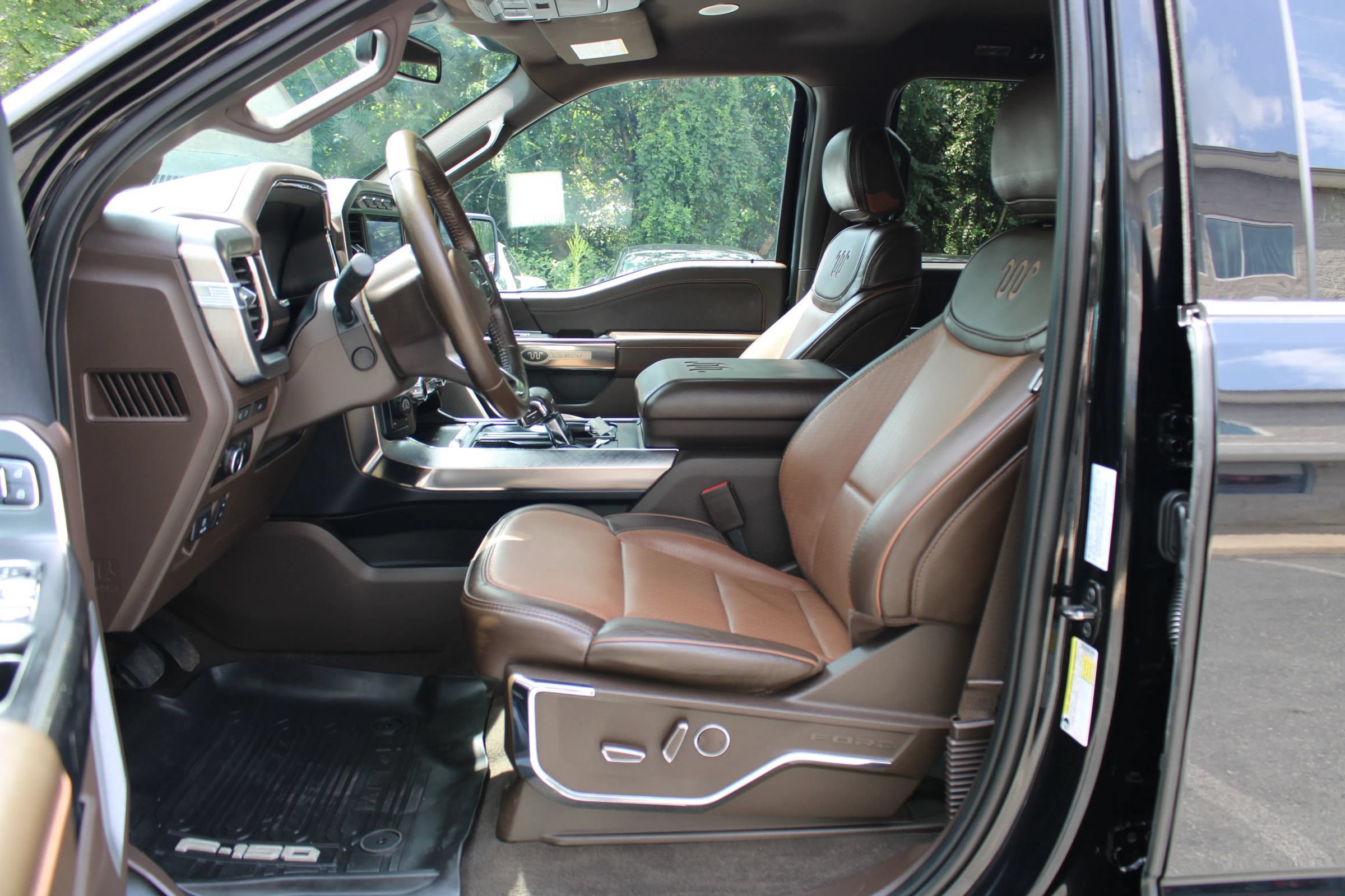 Used 2023 Ford F150 King Ranch w/ Equipment Group 601A High AWD/4WD image 19