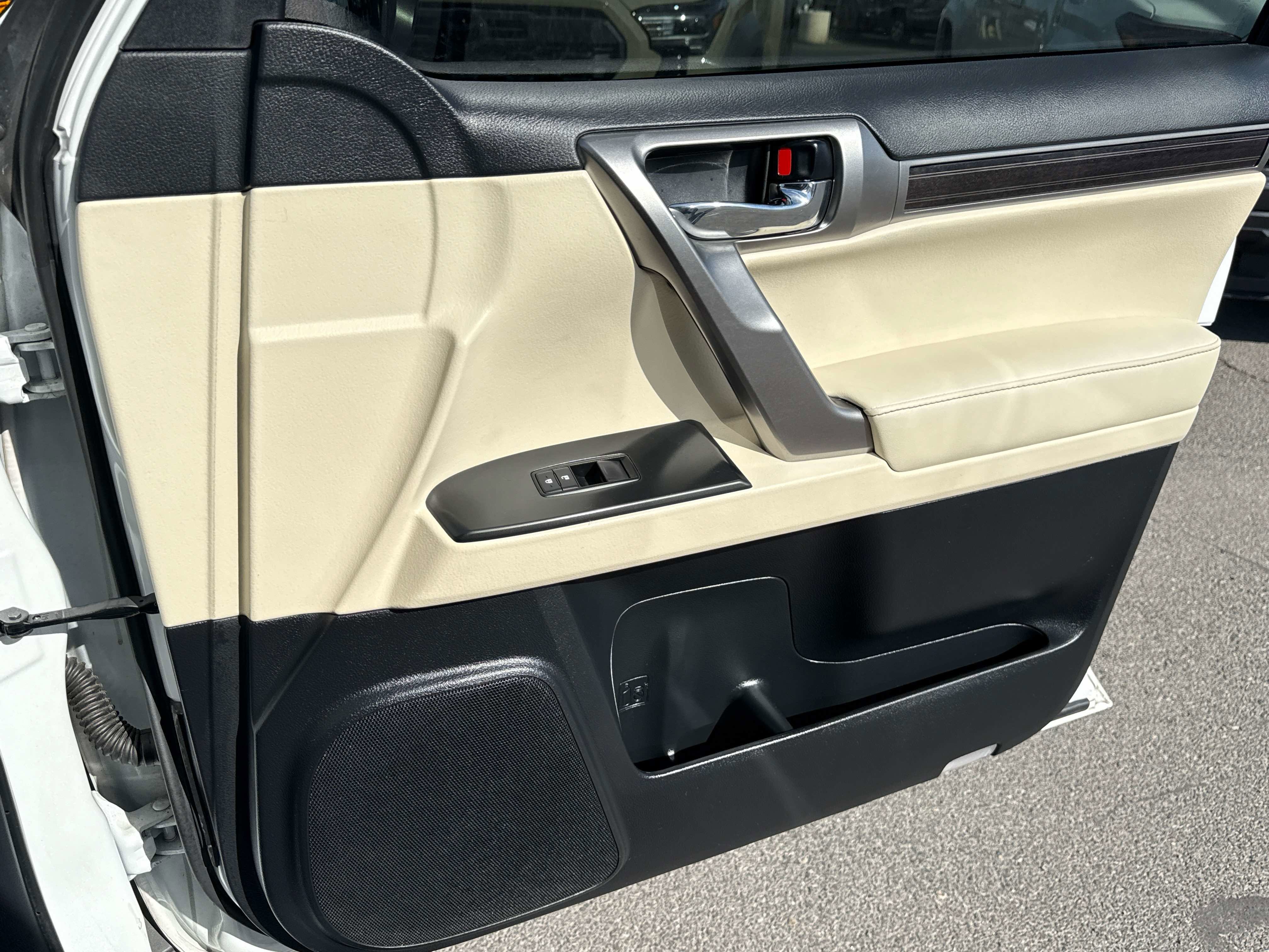 Used 2023 Lexus GX 460 Premium w/ Premium Plus Package image 21