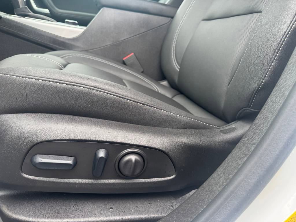 Used 2024 Chevrolet Blazer LT image 14