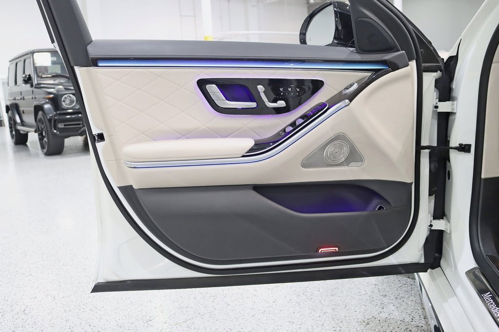 Used 2022 Mercedes-Benz S 580 4MATIC Sedan image 35