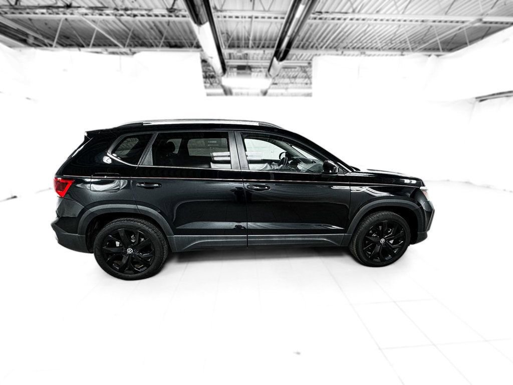 Used 2022 Volkswagen Taos SE image 7