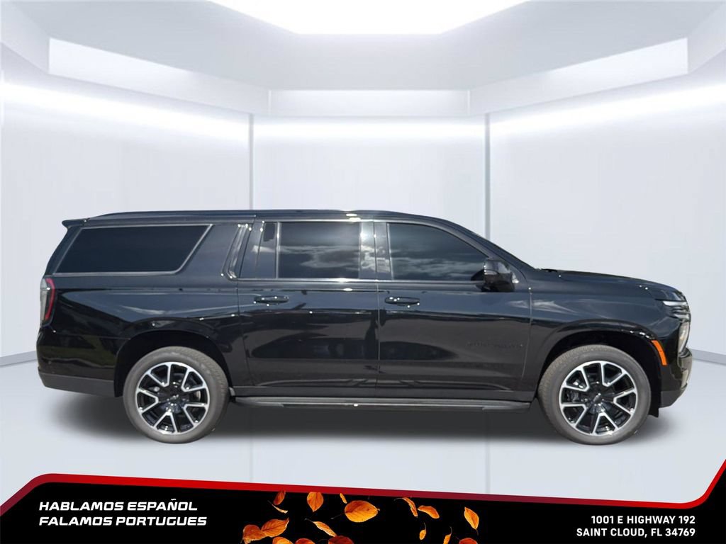 Certified 2026 Chevrolet Suburban RST w/ Comfort Package AWD/4WD image 9