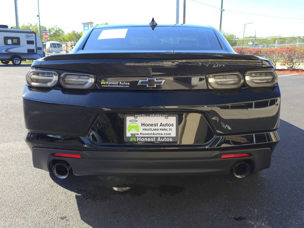 Used 2021 Chevrolet Camaro LT w/ RS Package RWD image 6