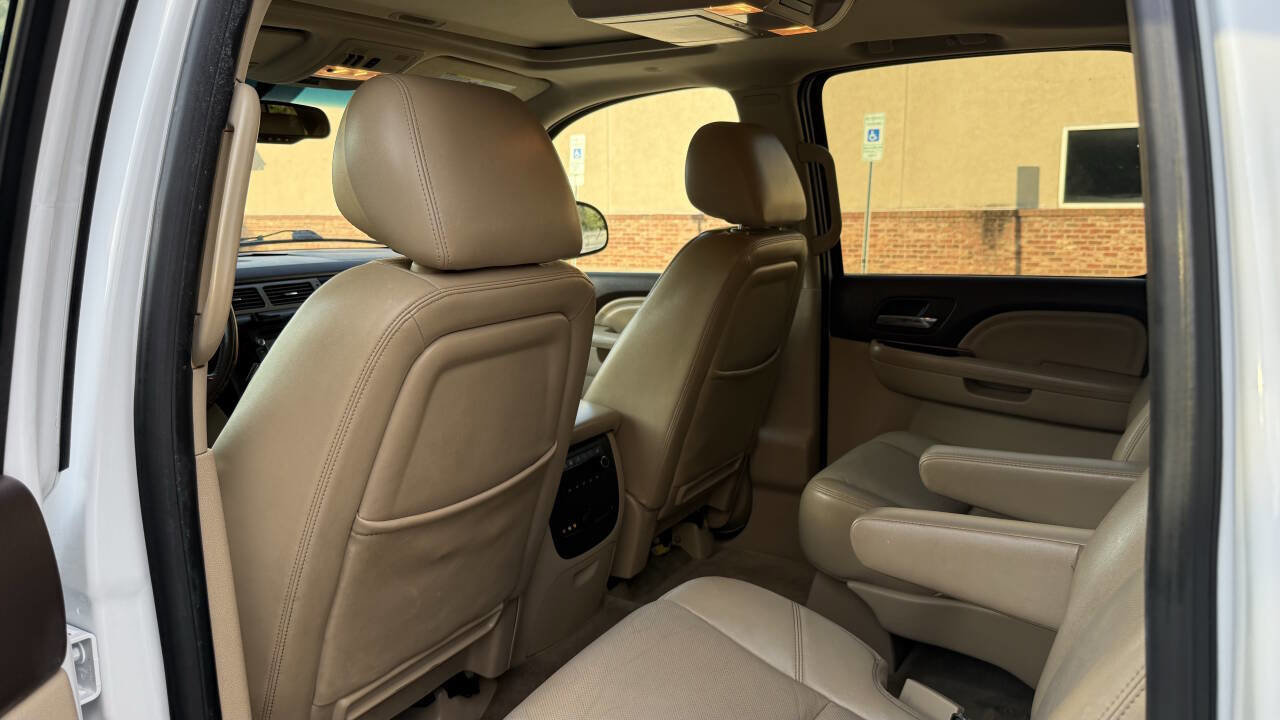 Used 2012 GMC Yukon XL Denali image 13