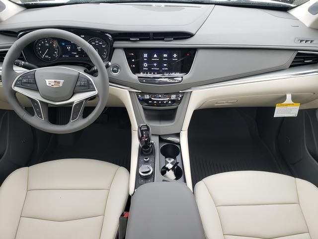 New 2026 Cadillac XT5 Premium Luxury w/ Driver Assist Package image 14