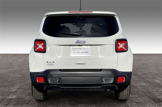 Used 2023 Jeep Renegade Latitude image 4