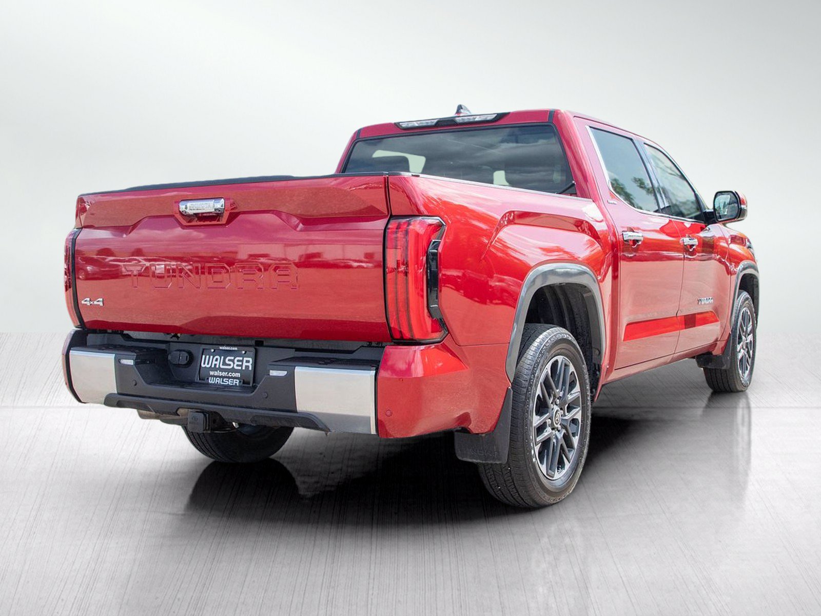 Used 2022 Toyota Tundra Limited AWD/4WD image 6