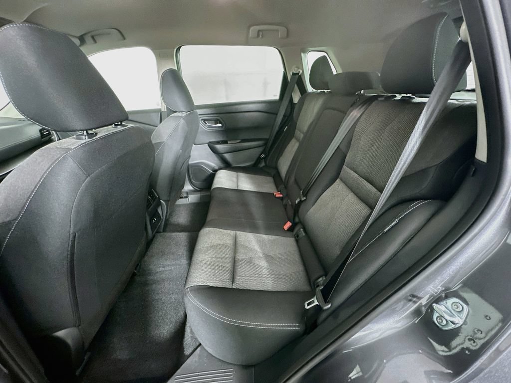 Certified 2026 Nissan Rogue SV AWD/4WD image 31