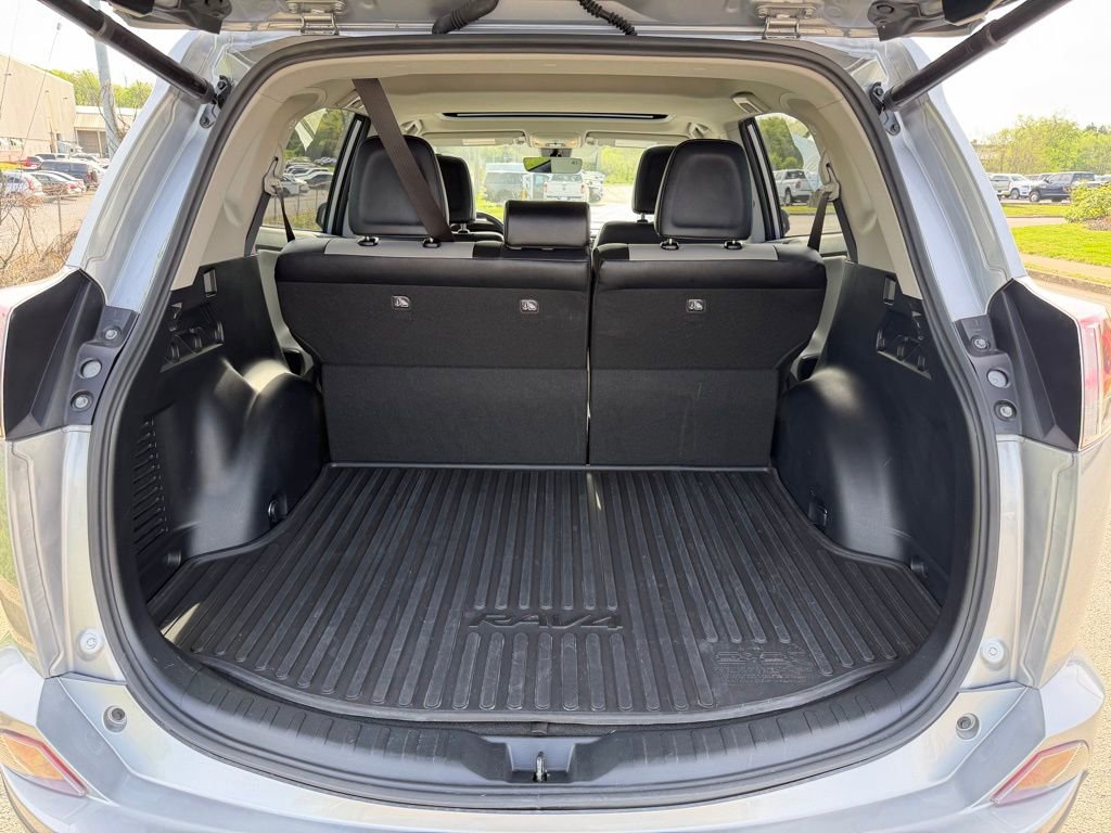 Used 2018 Toyota RAV4 Limited w/ Protection Package AWD/4WD image 8