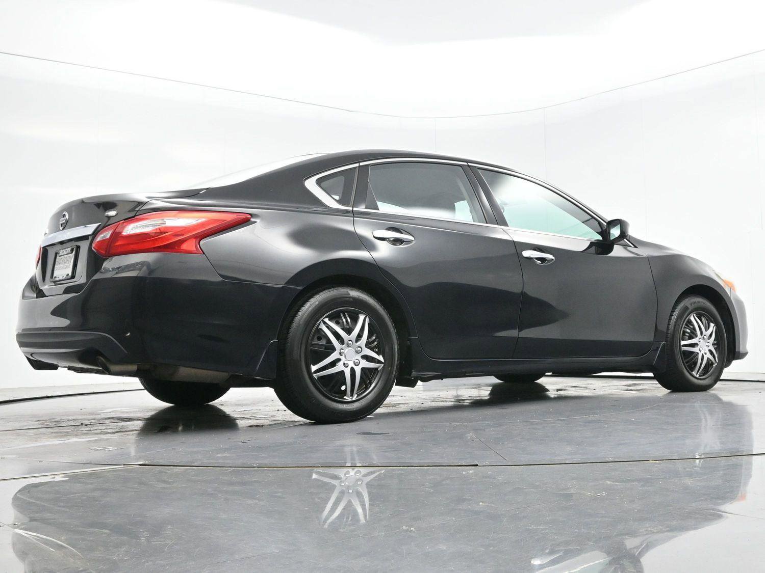 Used 2016 Nissan Altima 2.5 S w/ Power Driver Seat Package image 46