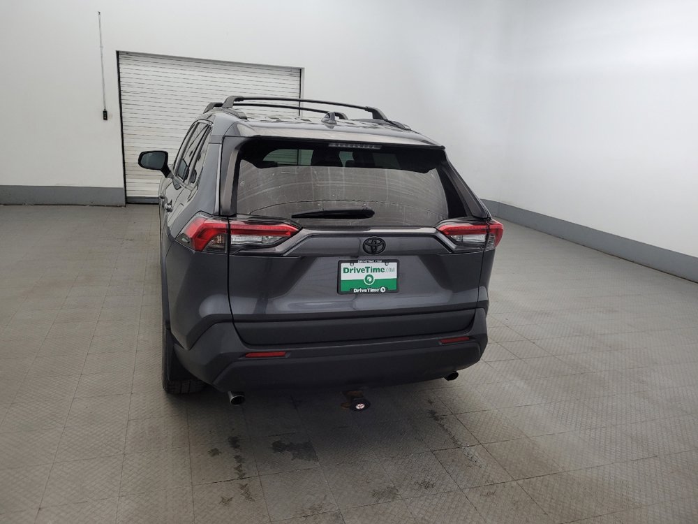 Used 2019 Toyota RAV4 LE AWD/4WD image 6