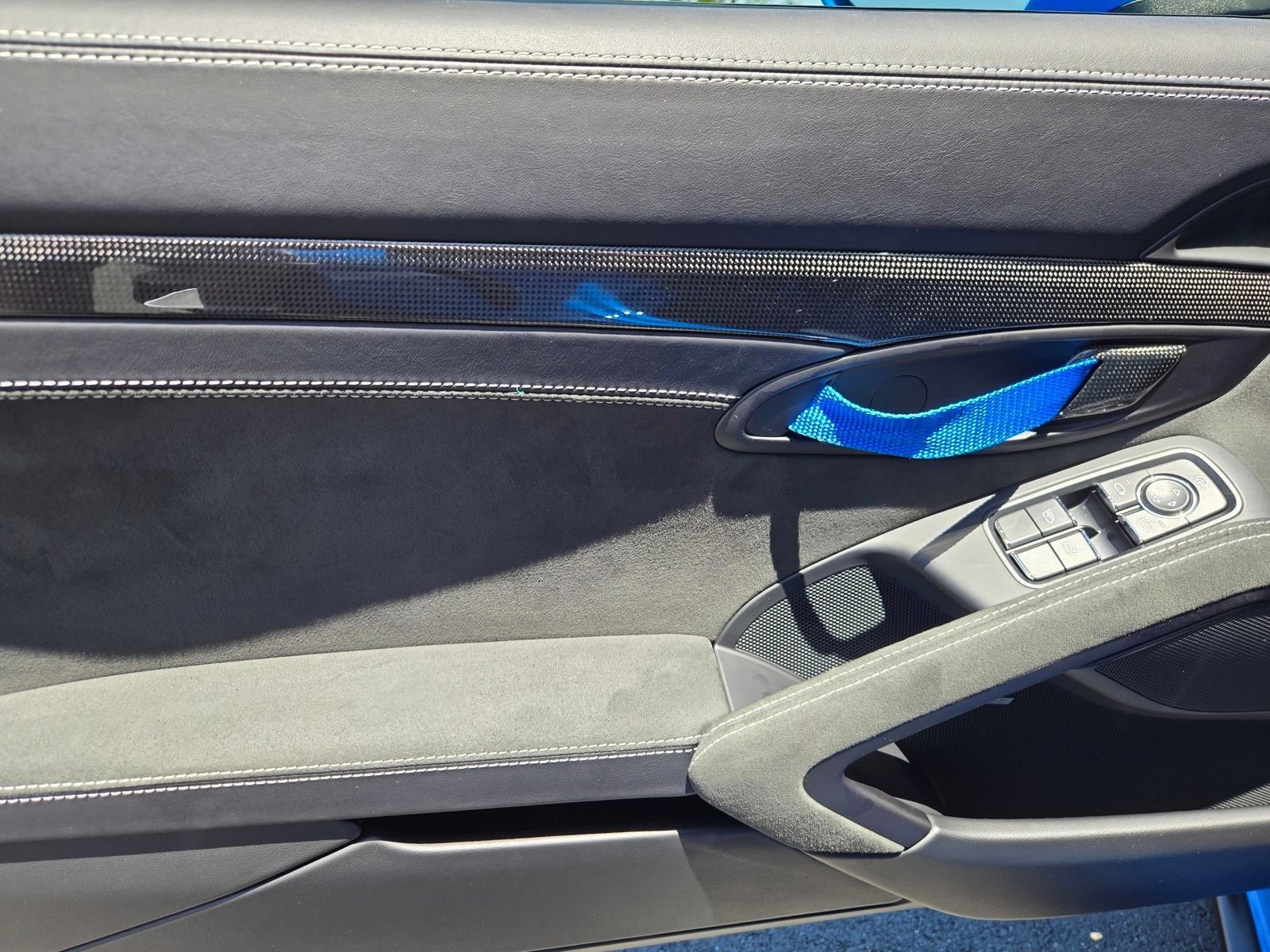Certified 2023 Porsche 718 Cayman GT4 RWD image 19