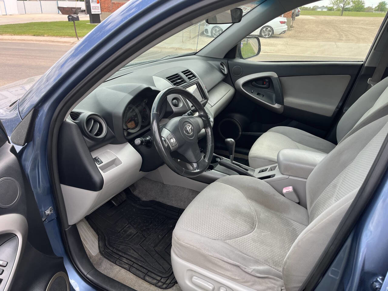 Used 2007 Toyota RAV4 Limited AWD/4WD image 17