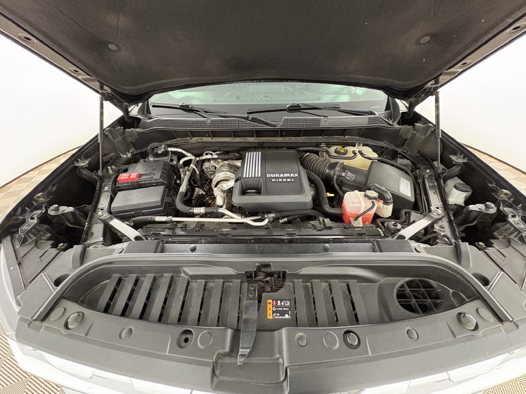 Used 2020 Chevrolet Silverado 1500 LTZ AWD/4WD image 32