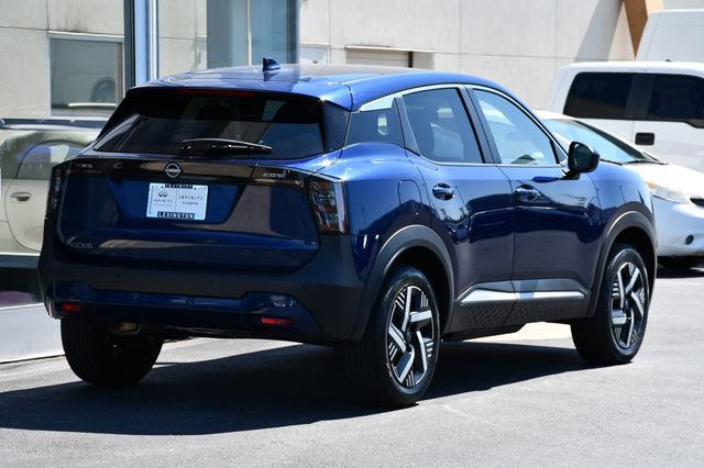 Used 2025 Nissan Kicks SV FWD image 8