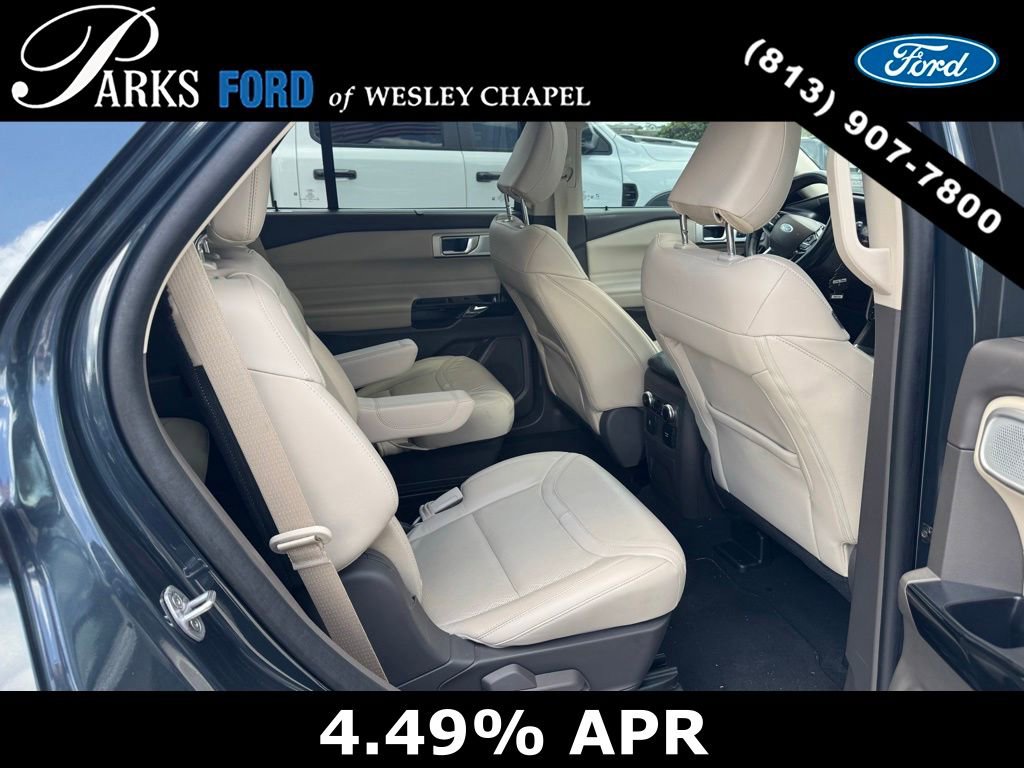Used 2024 Ford Explorer Platinum w/ Technology Package AWD/4WD image 6