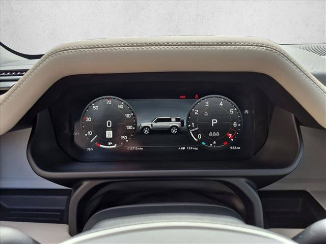 Used 2024 Land Rover Defender 110 SE AWD/4WD image 11