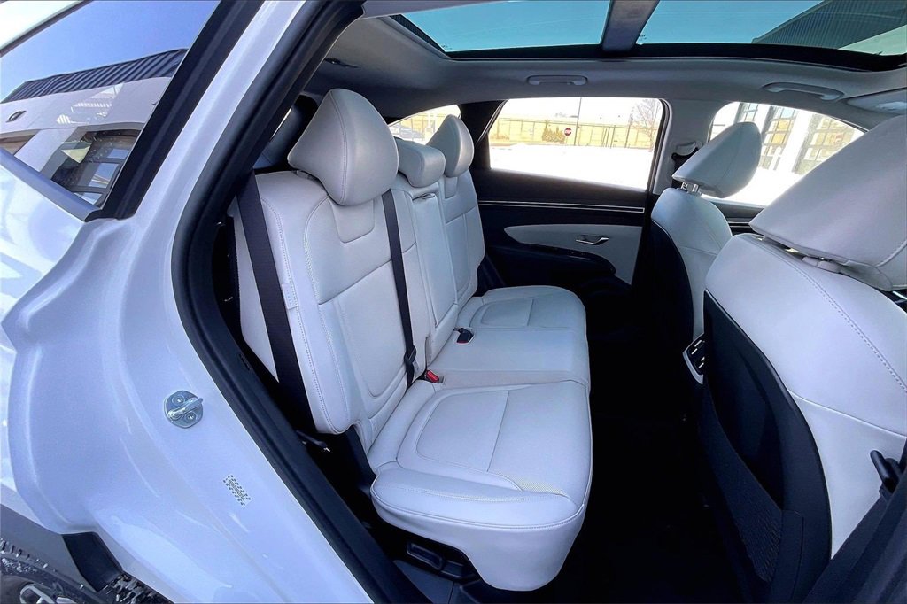 Used 2024 Hyundai Tucson Limited image 27