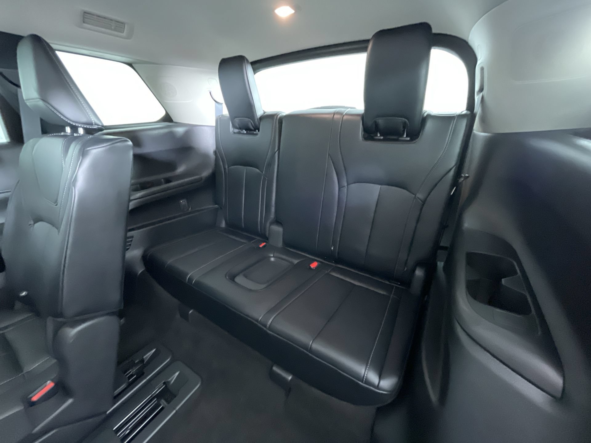 Used 2023 INFINITI QX60 Pure AWD/4WD image 23