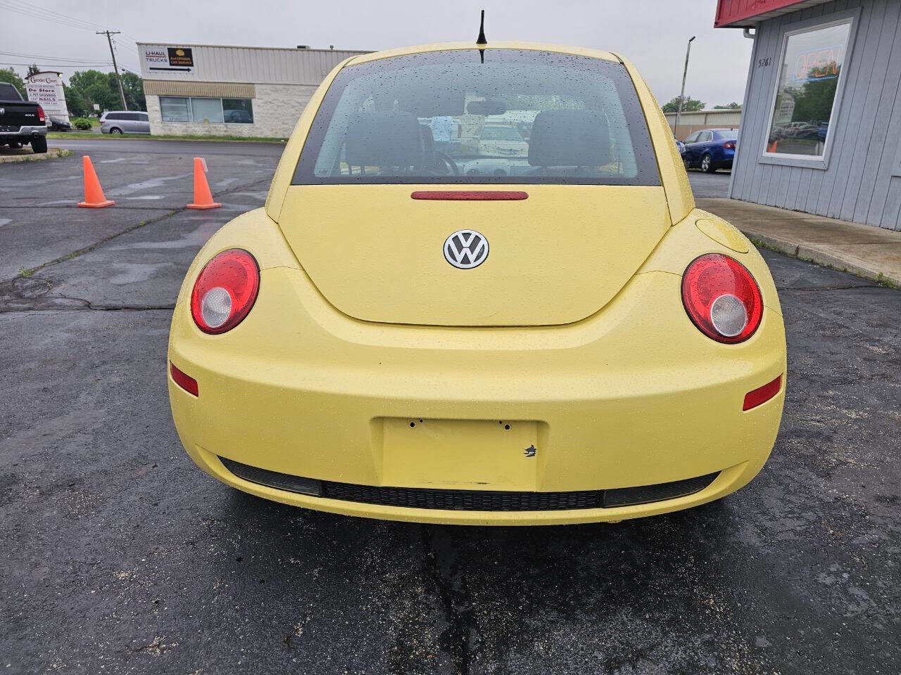 Used 2007 Volkswagen Beetle Coupe w/ Package 1 FWD image 7