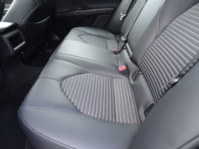 Used 2023 Toyota Camry SE w/ Cold Weather Package FWD image 8