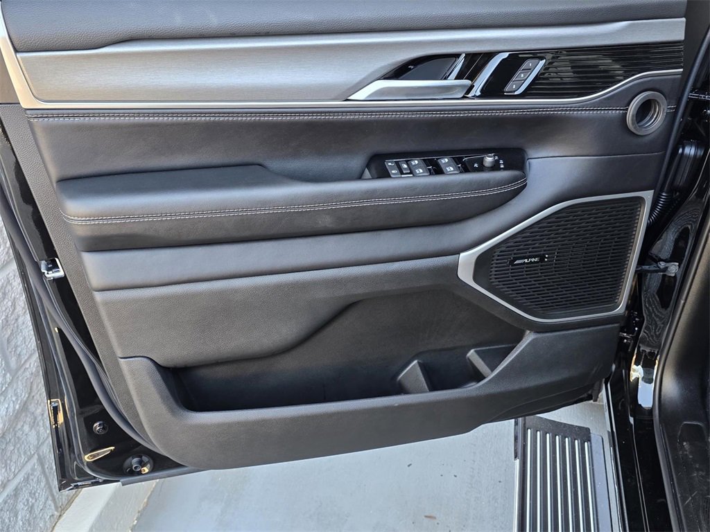 New 2025 Jeep Wagoneer Series II image 40