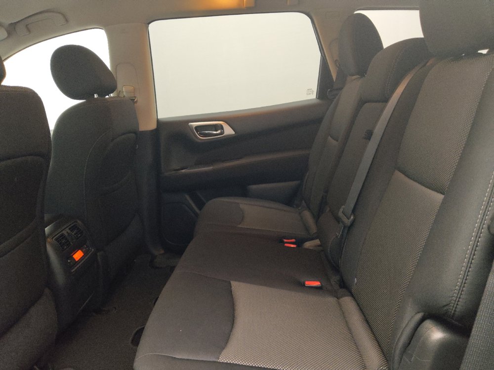 Used 2017 Nissan Pathfinder S FWD image 18