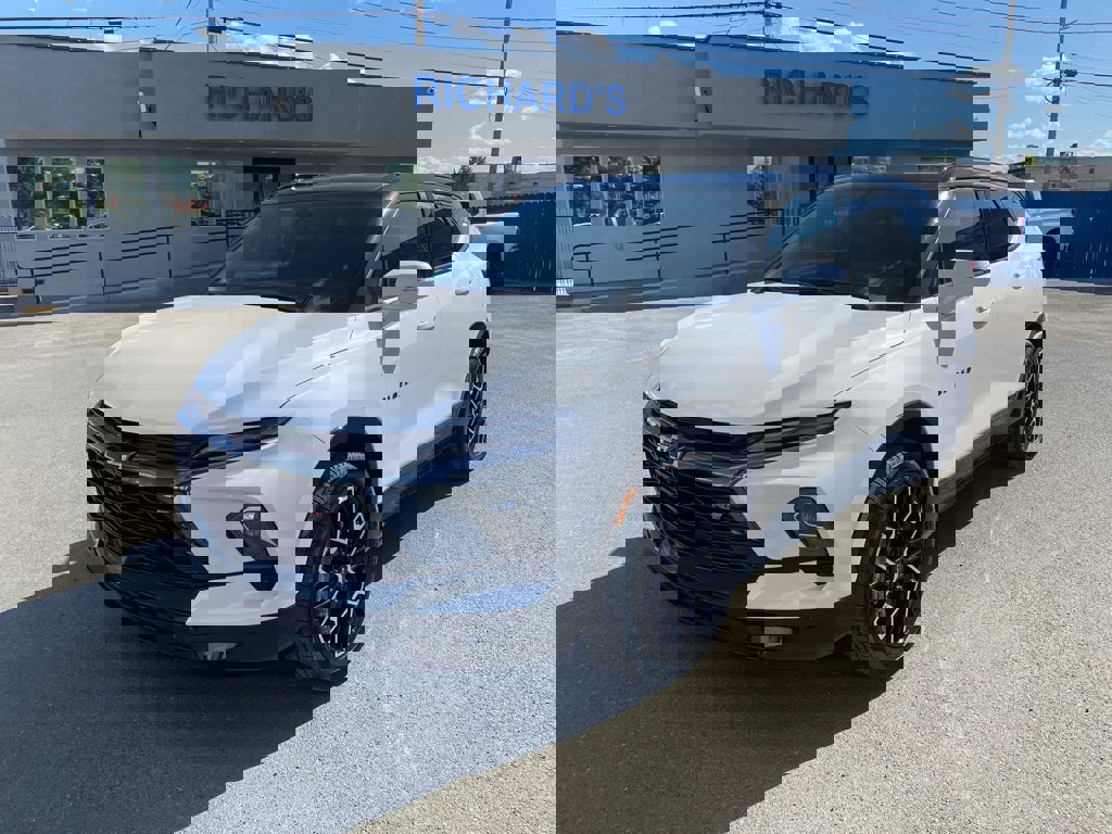 Used 2023 Chevrolet Blazer RS w/ Driver Confidence II Package image 9