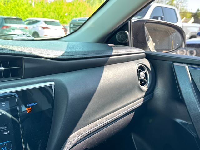Used 2019 Toyota Corolla SE FWD image 29
