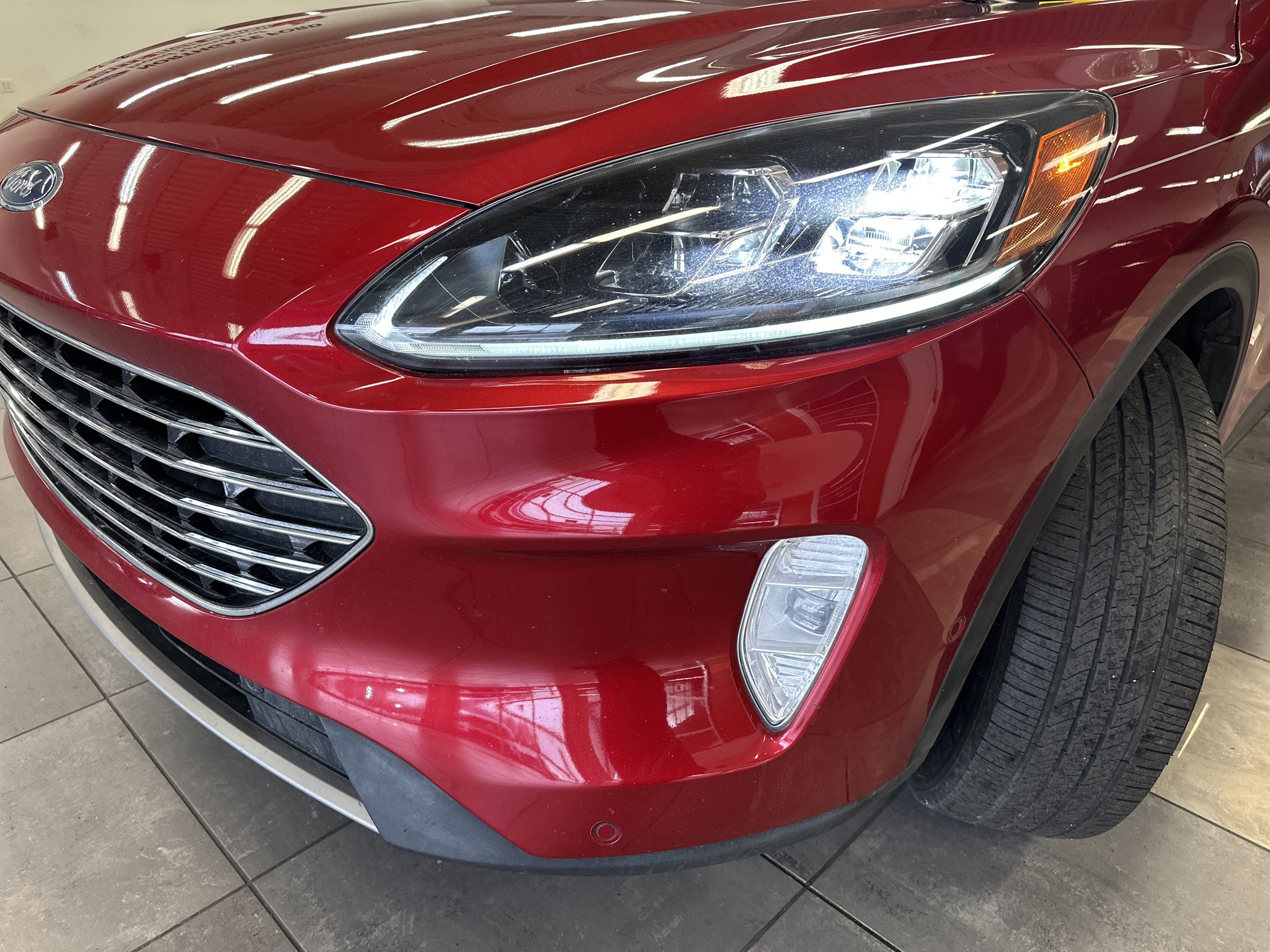 Used 2021 Ford Escape Titanium w/ Titanium Elite Package image 16