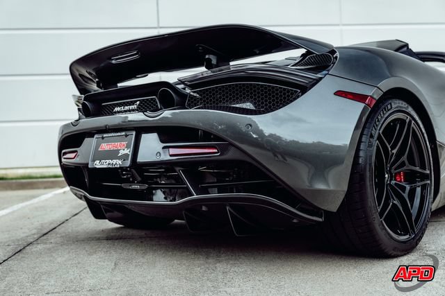 Used 2020 McLaren 720S Performance RWD image 44
