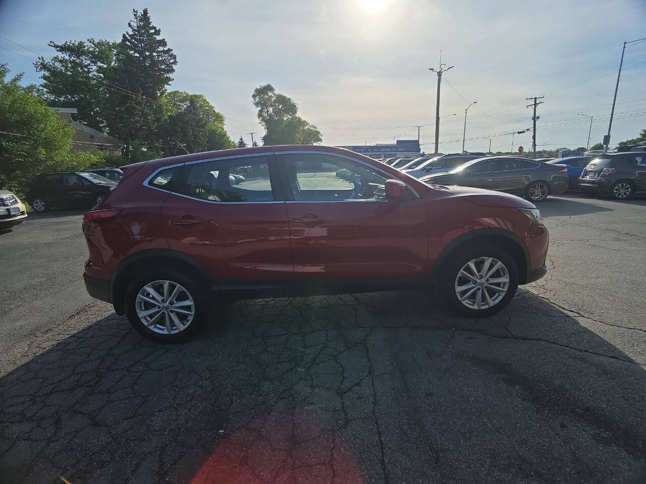 Used 2018 Nissan Rogue Sport S w/ S Appearance Package AWD/4WD image 7