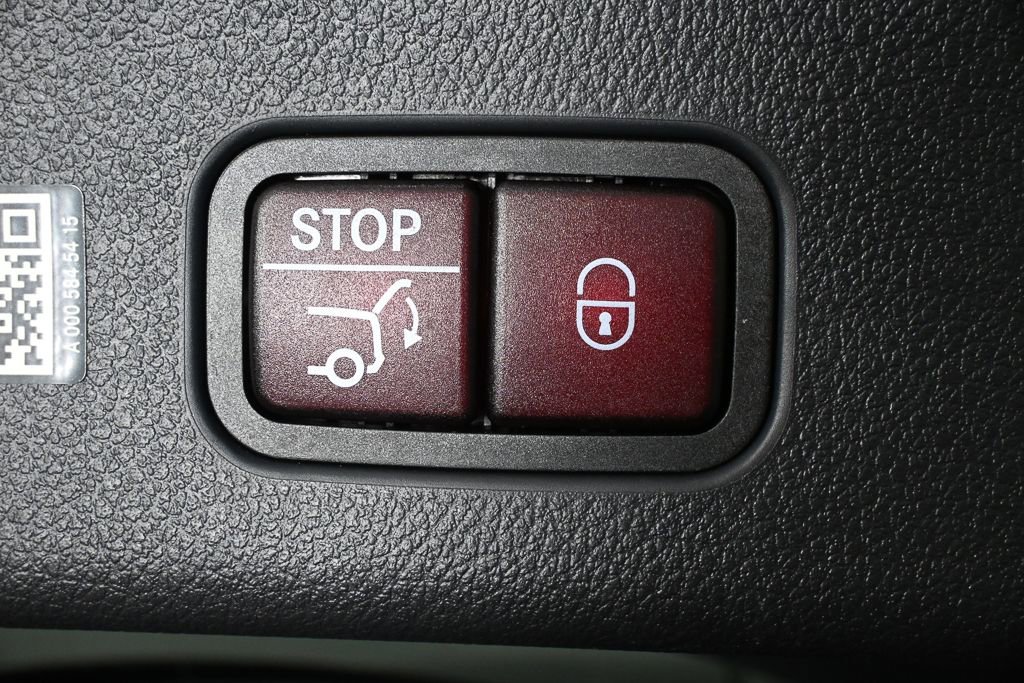 Certified 2024 Mercedes-Benz GLC 300 4MATIC image 30